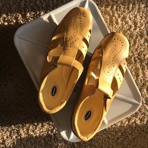 Dr. Scholl’s Yellow Leather Flats